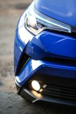 Toyota C-HR R-Code 2017 года (NA)